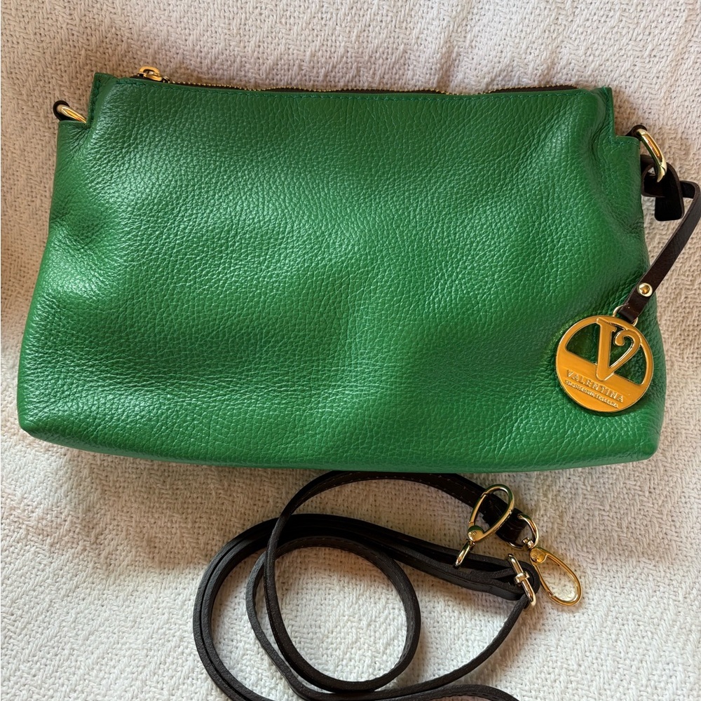 Stunning Valentina Kelly green leather handbag with chocolate brown accents